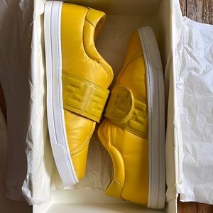 SOLD‼️‼️‼️Fendi sneakers